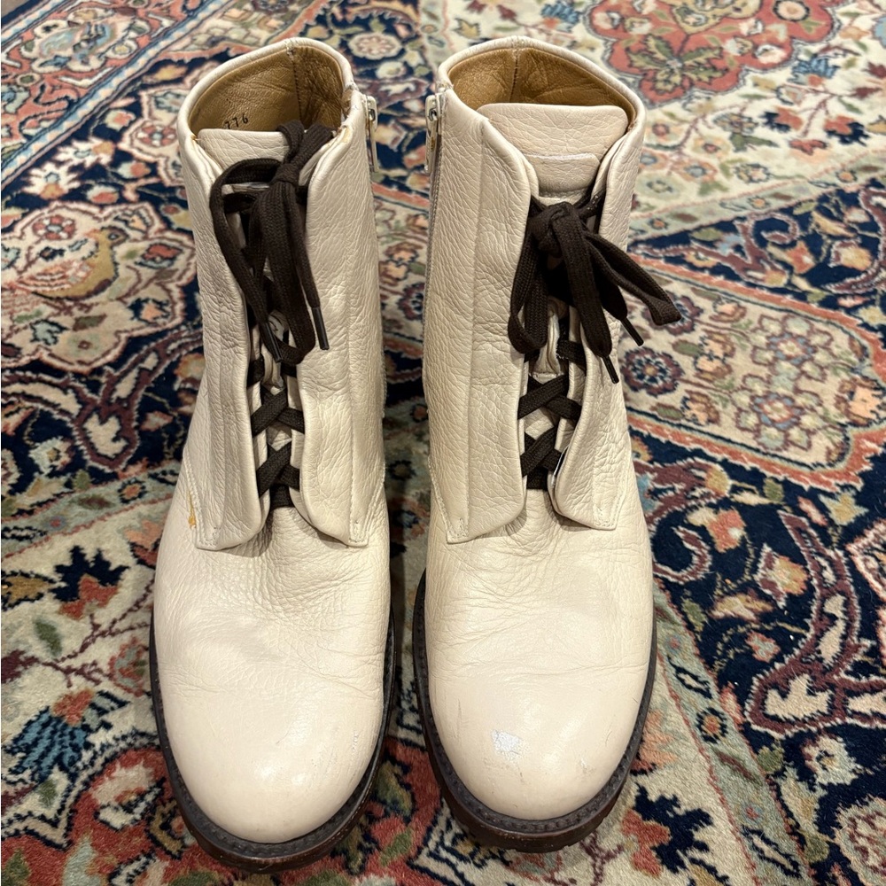 Vibram Women leather boot 9.5 cream zip/lace ankle booties